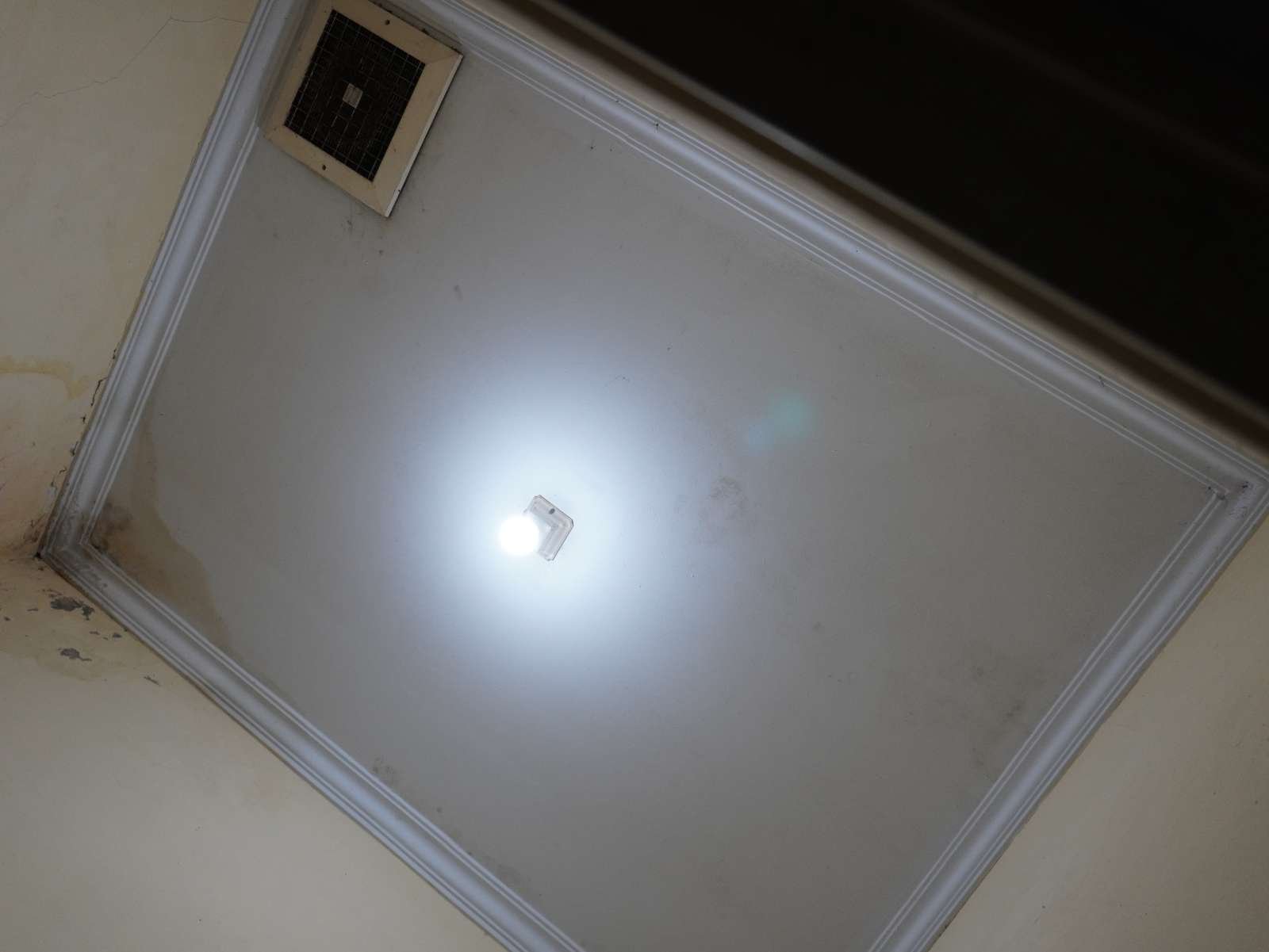 Foto Utama