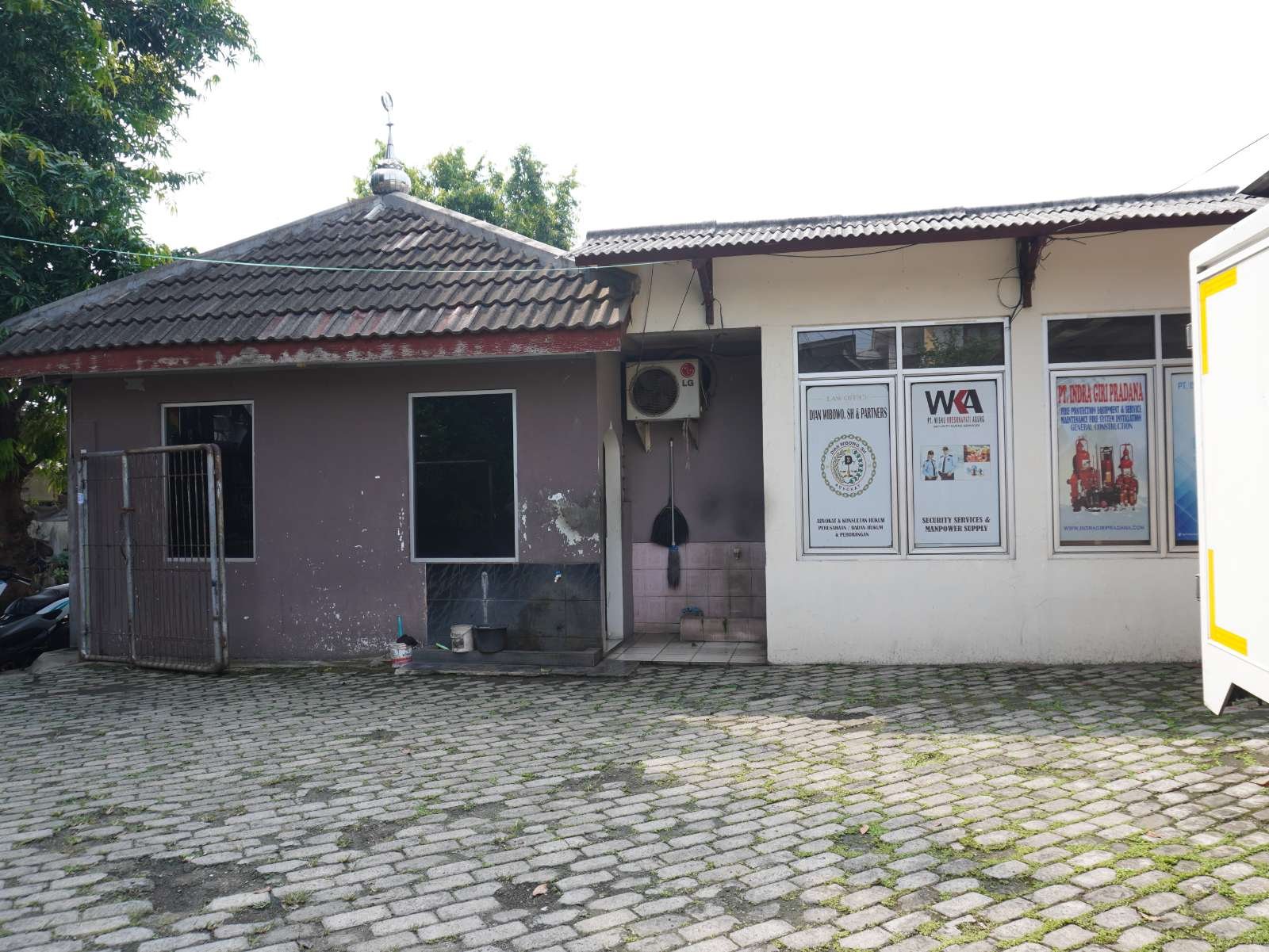 Foto Utama