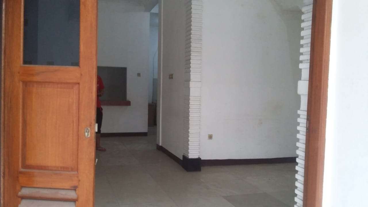 Foto Utama