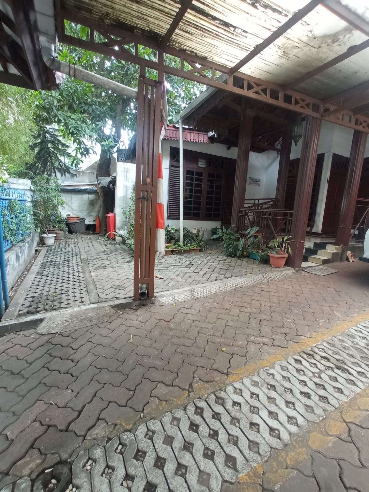 Rumah 2 Lantai Di Pos Kebayoran lama Jakarta Barat