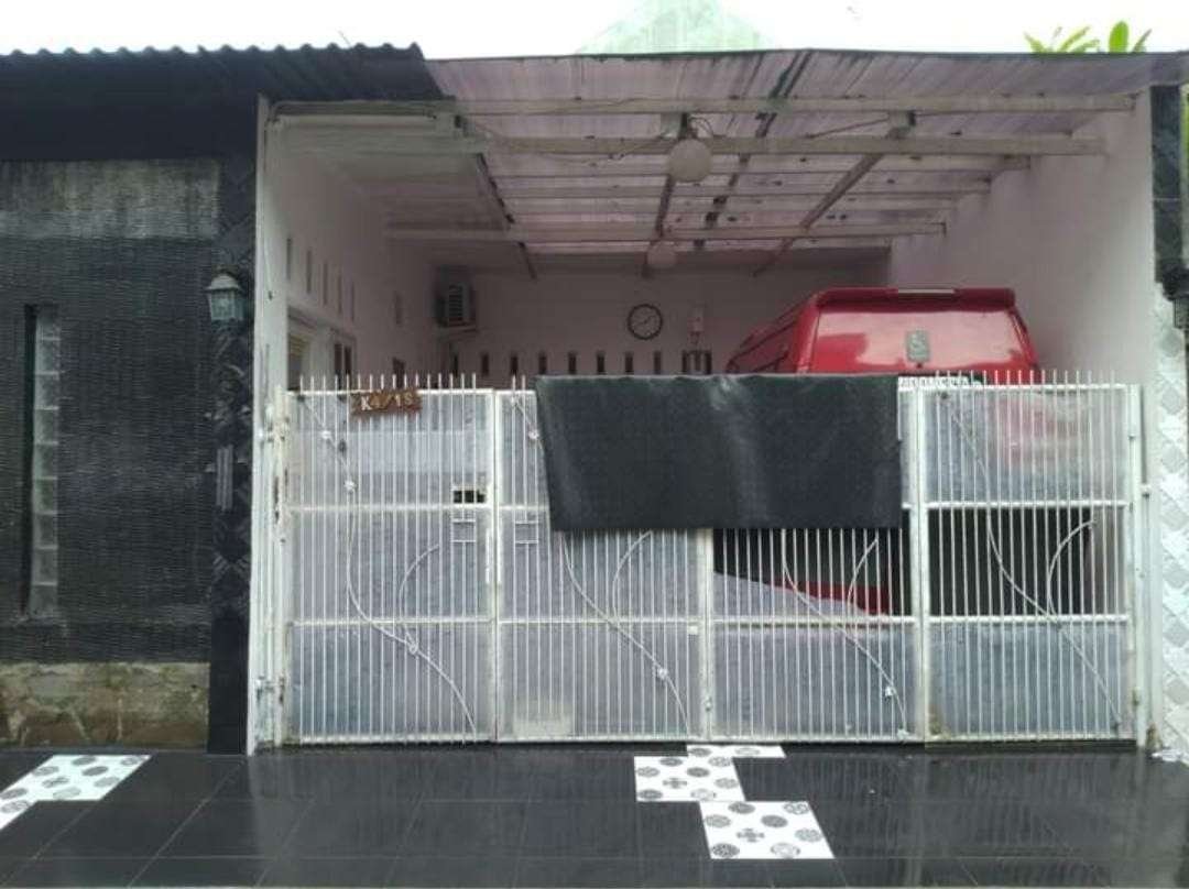 Rumah Di Komplek Taman Laguna Cibubur Kota Depok