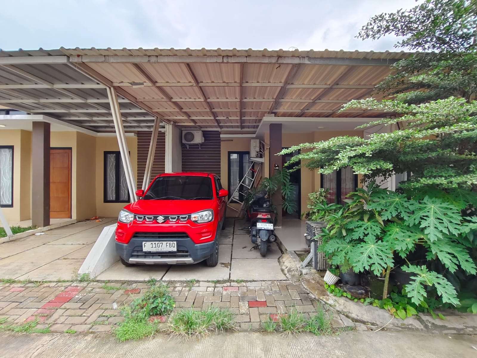 Foto Utama