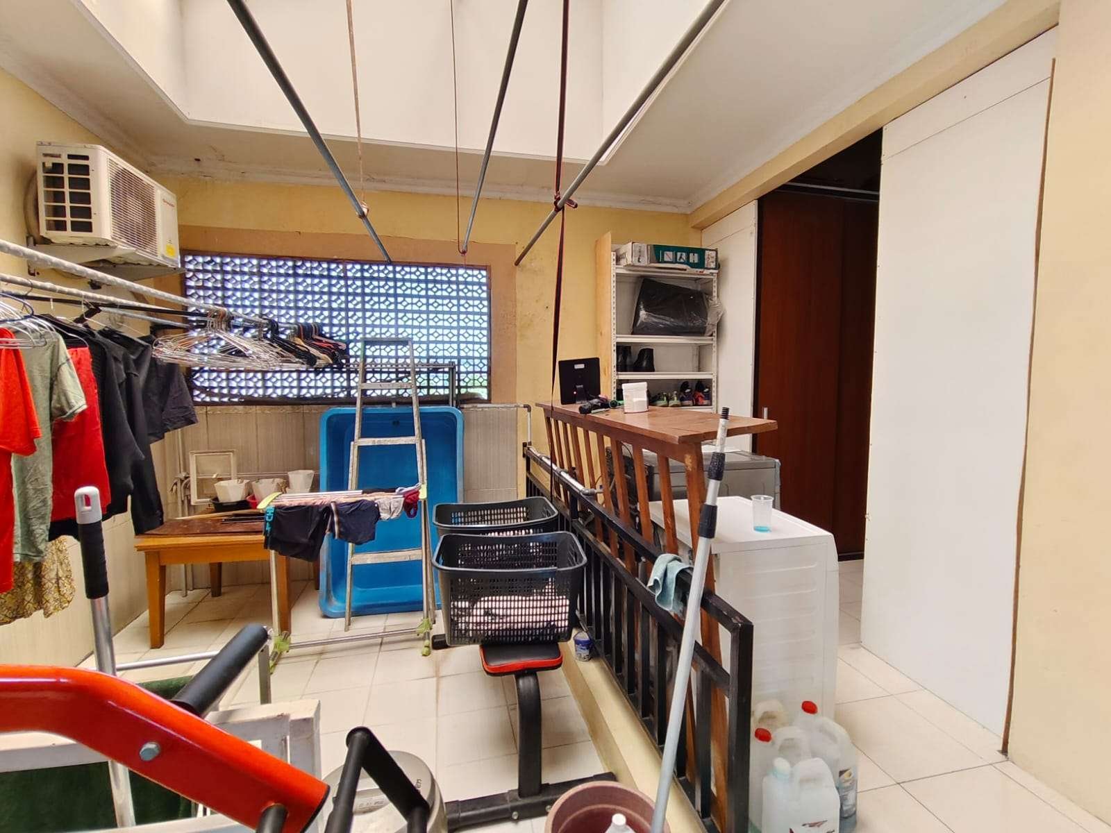 Foto Utama