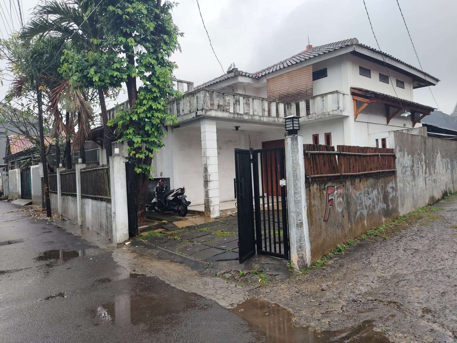 Foto Utama