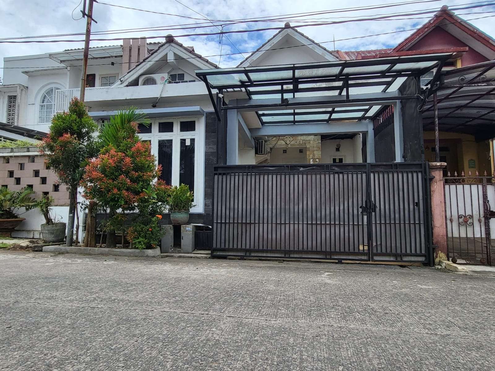 Foto Utama