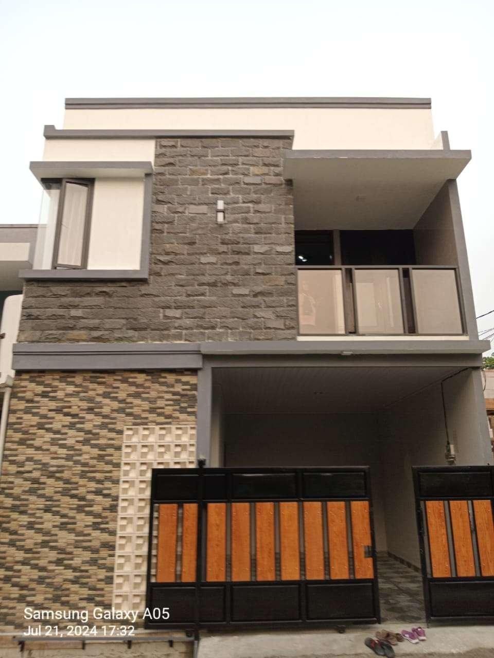 Jatirangga Bekasi.rumah 2 Lantai Dijual Dekat Masjid