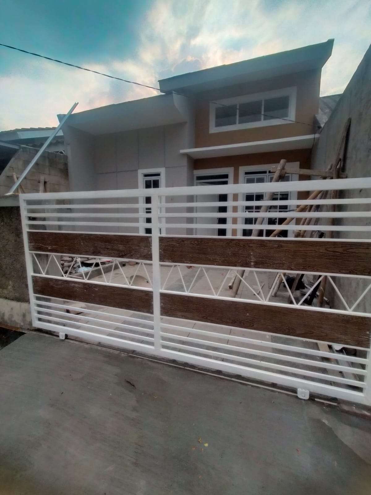 Rumah Murah Siap Huni di Metland Cileungsi SHM
