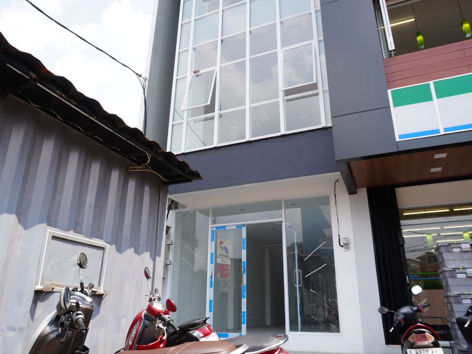 Foto Utama